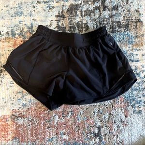 Lululemon Women’s Low Rise Lined Shorts 2.5”